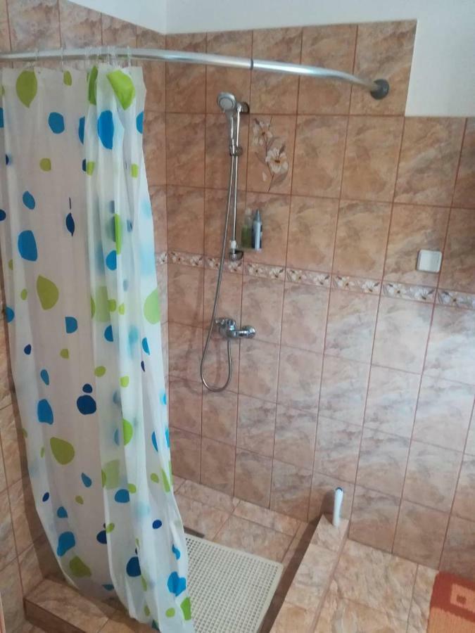 Villa Hársfák Mezokovacshaza Esterno foto