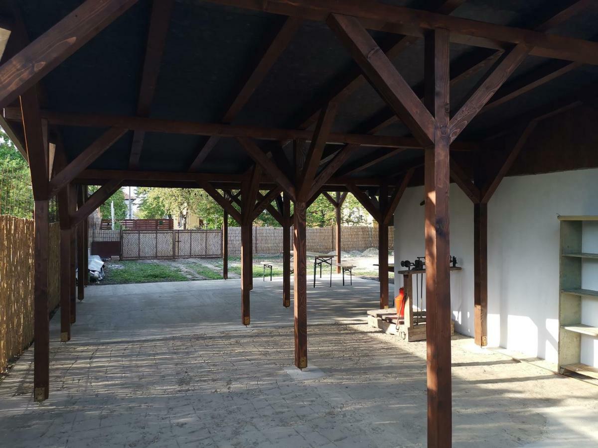 Villa Hársfák Mezokovacshaza Esterno foto